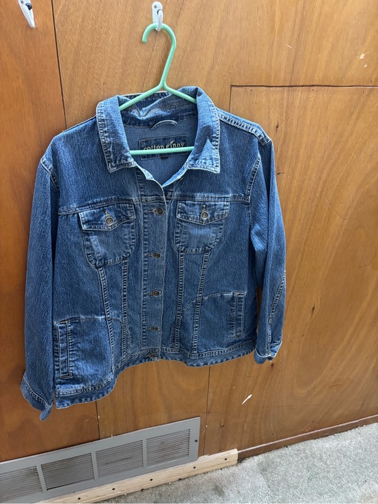 Other - Used Jeans jacket in good mint condition